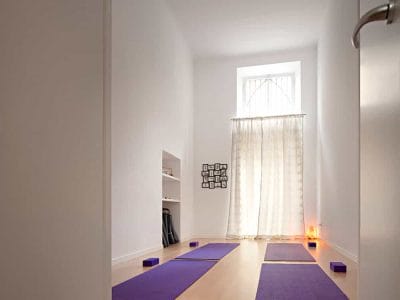 Corsi yoga a Milano zona via Washington